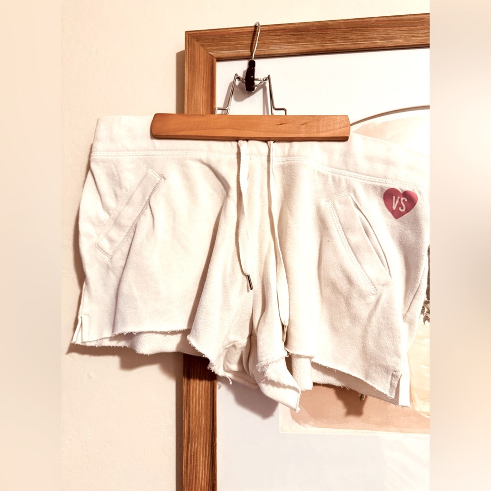 EUC-Vintage-Victoria's Secret-PINK-Size M-White-Shorts